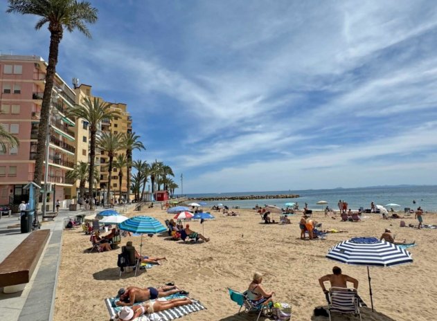 Wiederverkauf - Wohnung - Torrevieja - Playa del Cura