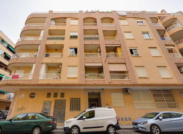 Resale - Apartment / flat - Torrevieja - Acequion