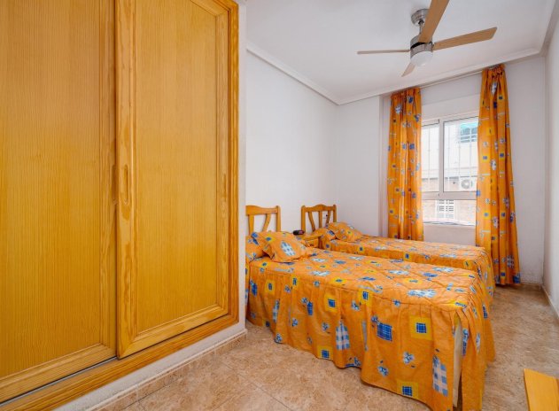 Resale - Apartment / flat - Torrevieja - Acequion