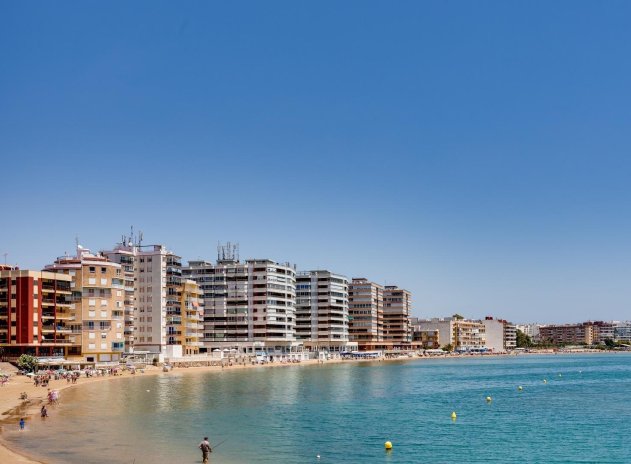 Resale - Apartment / flat - Torrevieja - Acequion