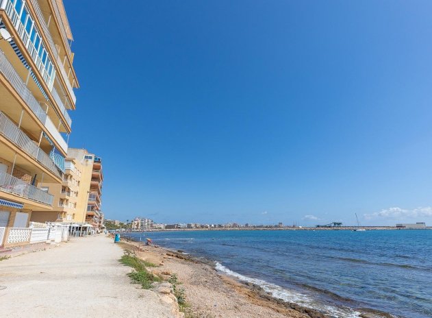 Wiederverkauf - Wohnung - Torrevieja - Playa de los Naufragos