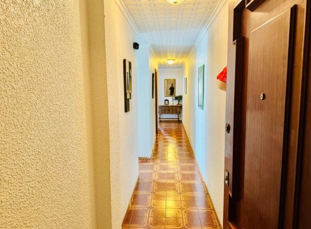 Reventa - Apartamento / piso - Torrevieja