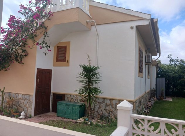 Reventa - Villa - Orihuela Costa - Punta Prima