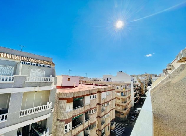 Herverkoop - Penthouse - Torrevieja - Playa del cura