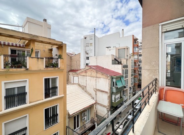 Herverkoop - Appartement / flat - Alicante - Center