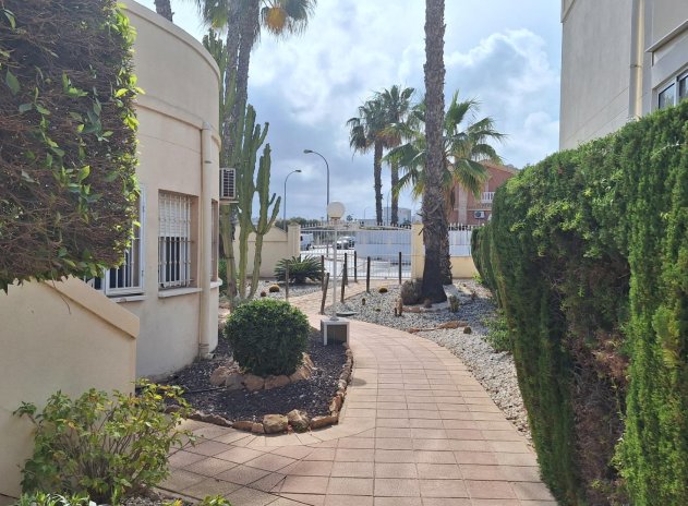 Resale - Bungalow - Orihuela Costa - Playa Flamenca Norte