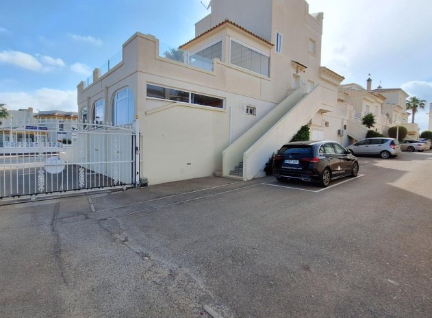 Resale - Bungalow - Orihuela Costa - Playa Flamenca Norte