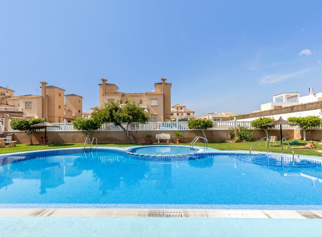 Herverkoop - Villa - Orihuela Costa - Lomas de Cabo Roig