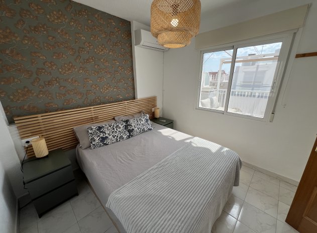 Herverkoop - Appartement / flat - Torrevieja - Playa de los Locos