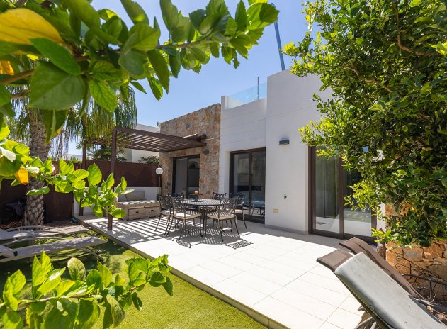 Resale - Villa - Orihuela Costa - Lomas de Cabo Roig