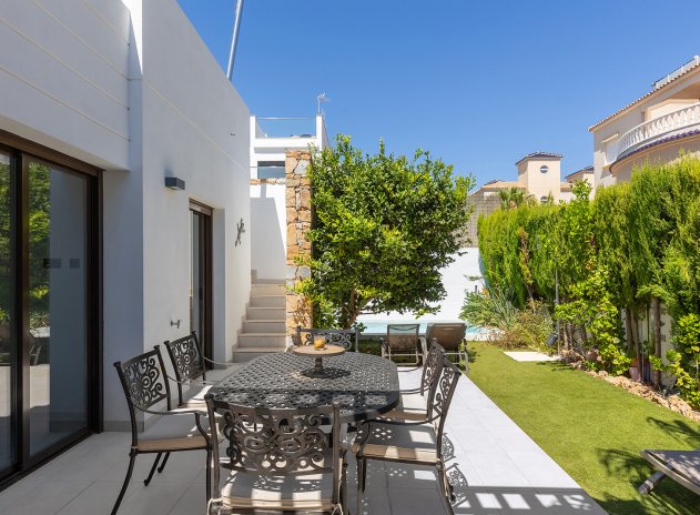 Resale - Villa - Orihuela Costa - Lomas de Cabo Roig