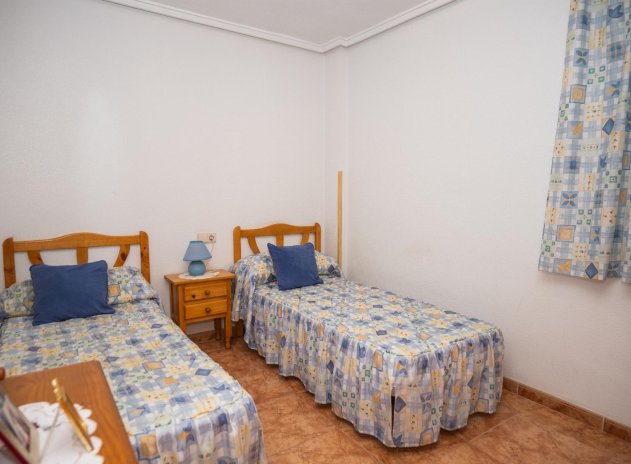 Resale - Apartment / flat - Torrevieja - Center