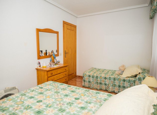 Resale - Apartment / flat - Torrevieja - Center