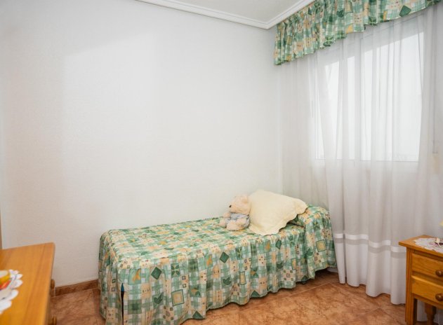 Resale - Apartment / flat - Torrevieja - Center