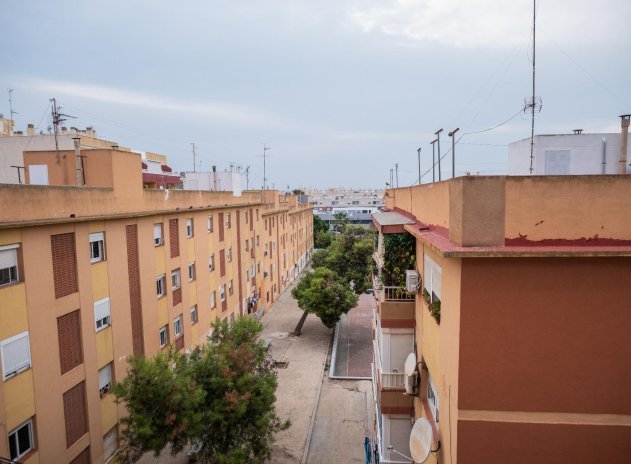 Resale - Apartment / flat - Torrevieja - Center