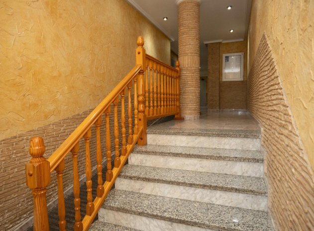 Resale - Apartment / flat - Torrevieja - Center