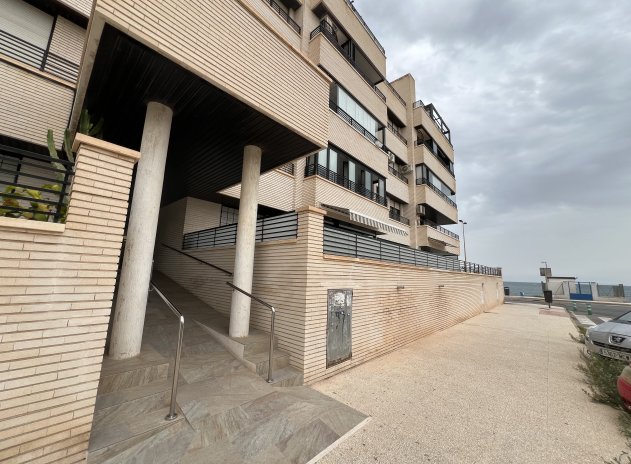 Resale - Apartment / flat - Torrevieja - La Veleta