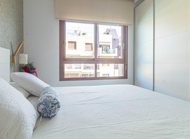 Resale - Apartment / flat - Pilar de la Horadada - Mil Palmeras