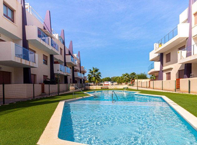 Resale - Apartment / flat - Pilar de la Horadada - Mil Palmeras