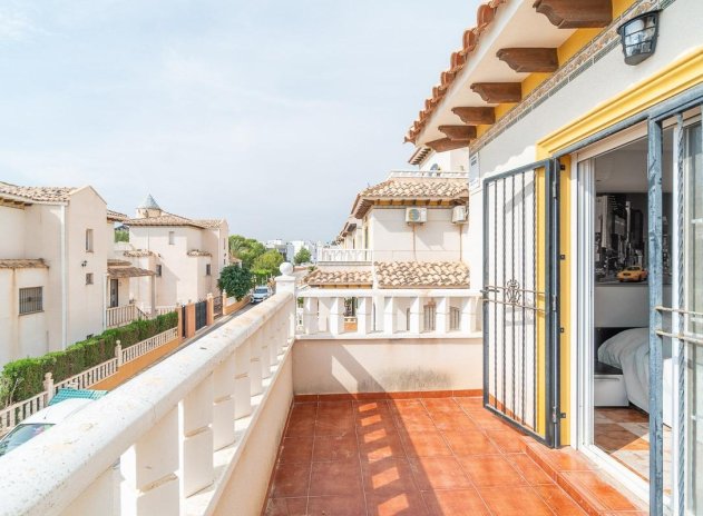 Resale - Villa - Orihuela Costa - Los Dolses