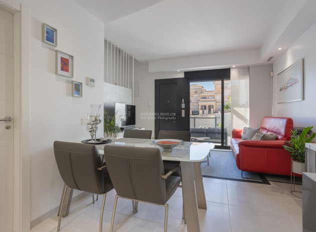 Resale - Town House - Orihuela Costa - Villamartín