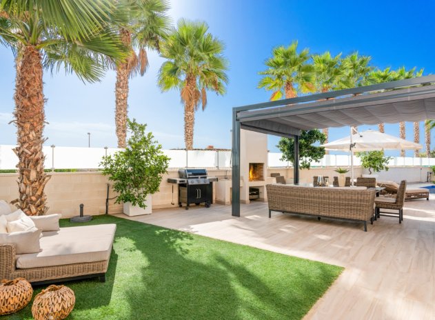 Resale - Villa - Alicante - Lomas de Cabo Roig