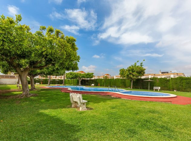 Herverkoop - Bungalow - Torrevieja - La Siesta - El Salado -  Torreta