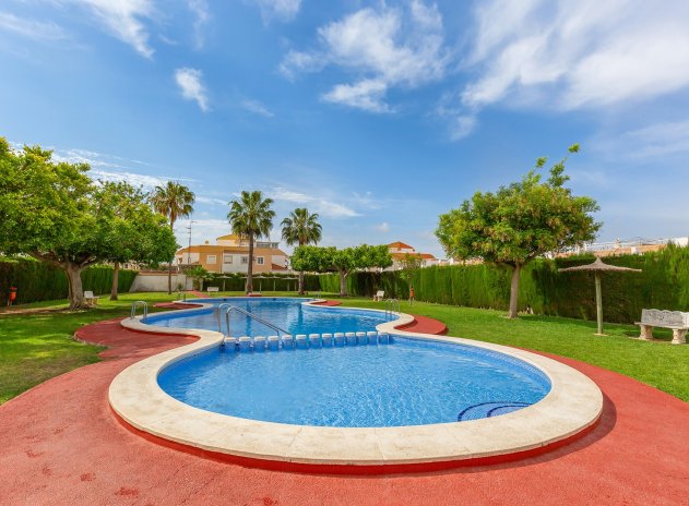 Herverkoop - Bungalow - Torrevieja - La Siesta - El Salado -  Torreta