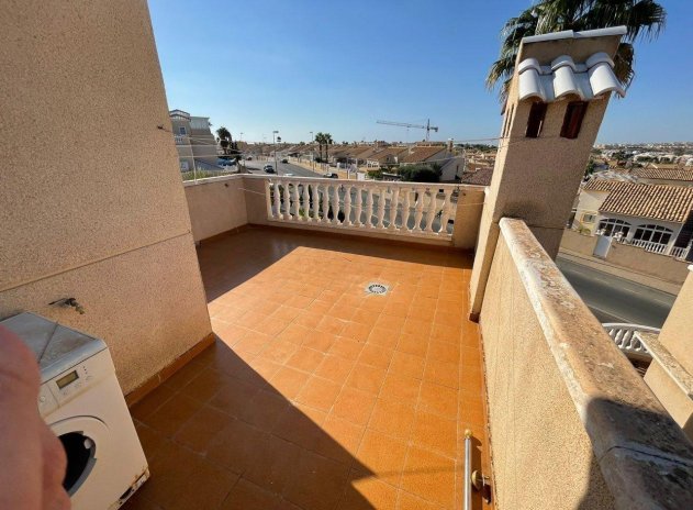 Resale - Villa - Torrevieja - Los altos