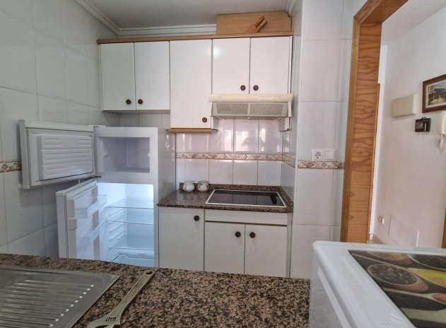 Herverkoop - Appartement / flat - Torrevieja - Estacion de autobuses