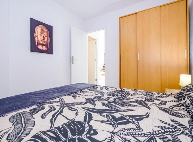 Resale - Bungalow - Torrevieja - Playa de los Naufragos