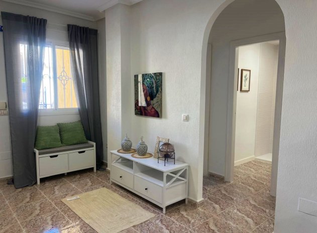 Herverkoop - Appartement / flat - Orihuela - Las Filipinas