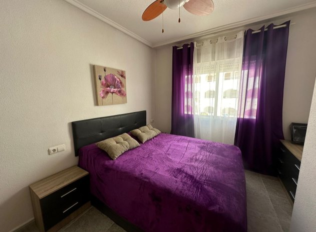 Resale - Apartment / flat - Torrevieja - Playa del cura