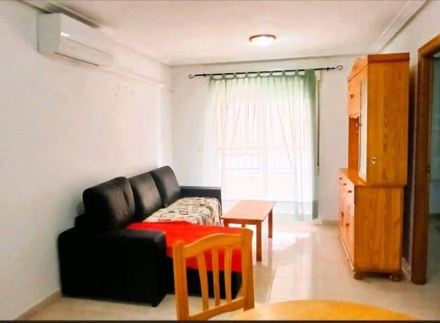 Resale - Apartment / flat - Torrevieja - Centro