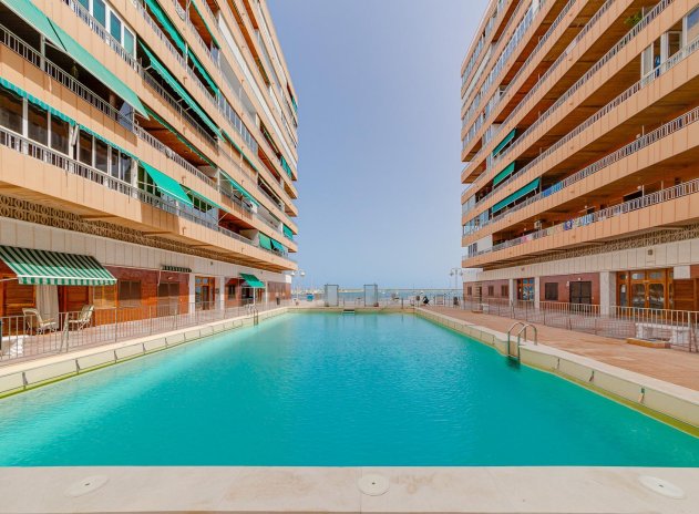 Herverkoop - Appartement / flat - Torrevieja - El Acequión