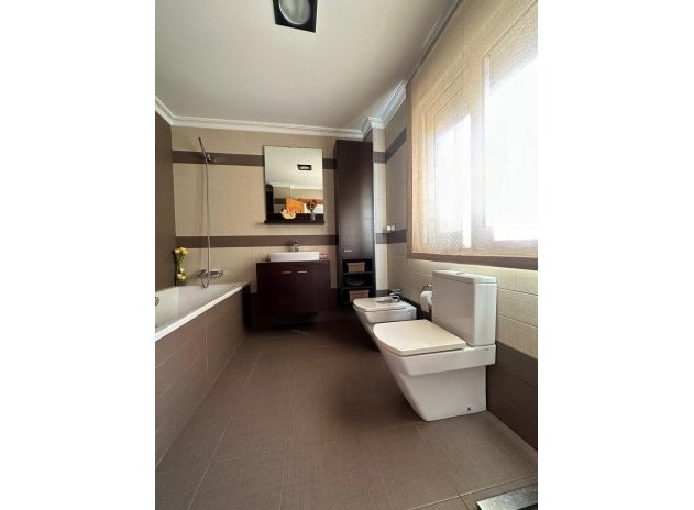 Resale - Apartment / flat - Torrevieja - Centro