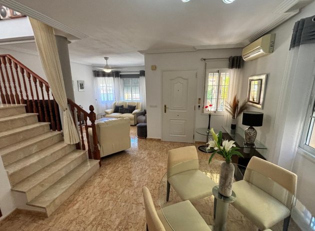 Resale - Villa - Guardamar del Segura - El Raso