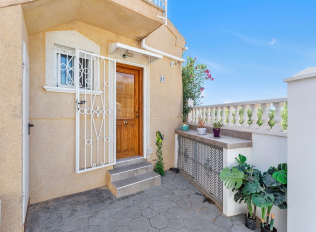 Resale - Villa - Torrevieja - Los Altos