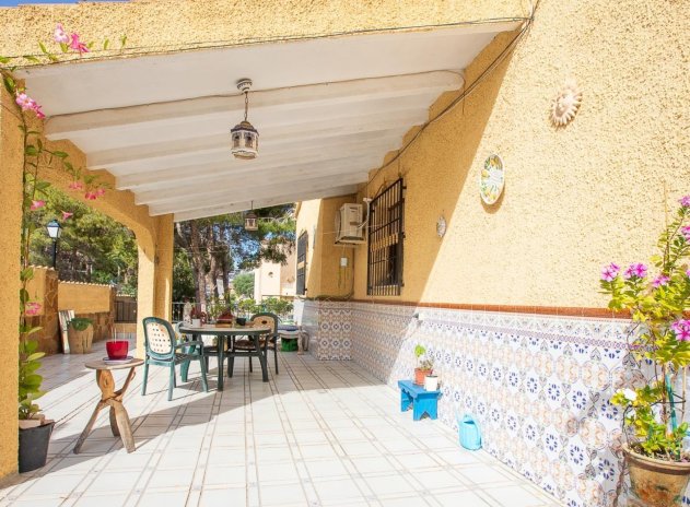 Reventa - Villa - Villamartin - Res. Las Filipinas