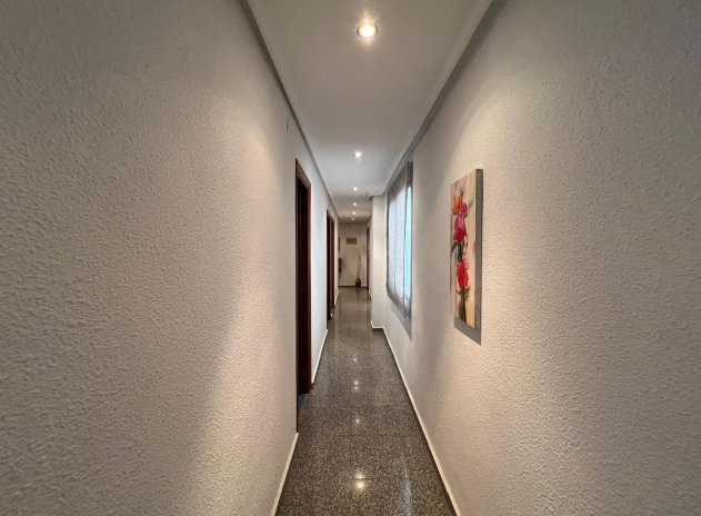 Reventa - Apartamento / piso - Dolores - CENTRO