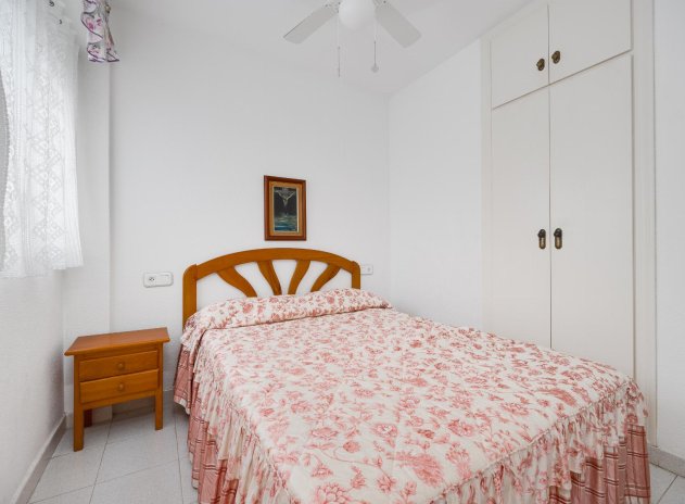 Reventa - Apartamento / piso - Torrevieja - Playa de los Naufragos