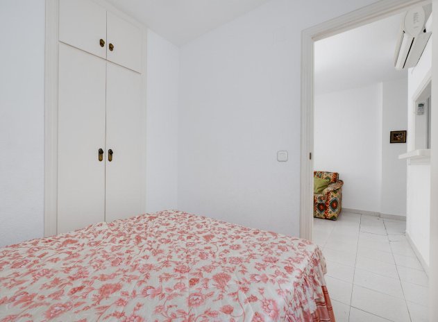 Herverkoop - Appartement / flat - Torrevieja - Playa de los Naufragos