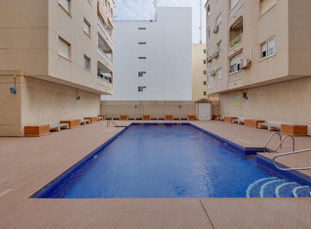 Herverkoop - Appartement / flat - Torrevieja - Playa de los Naufragos