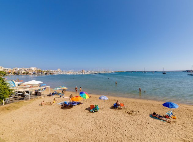 Wiederverkauf - Wohnung - Torrevieja - Playa de los Naufragos