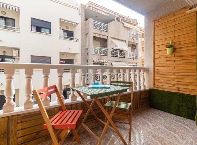 Resale - Apartment / flat - Torrevieja - Playa del cura