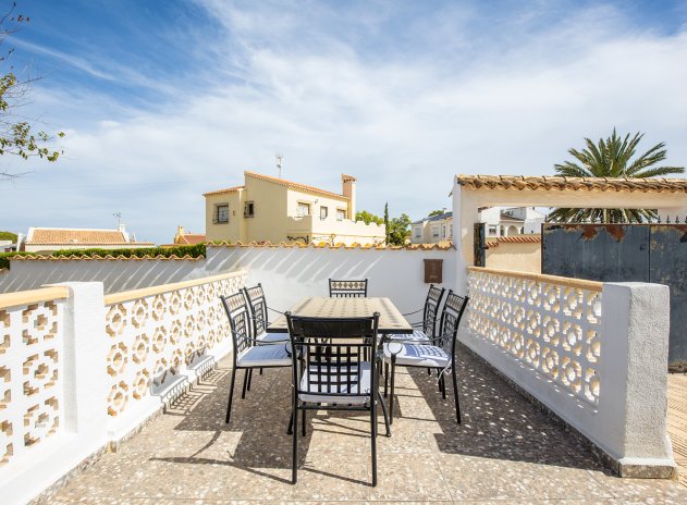 Herverkoop - Villa - Torrevieja - Los Balcones