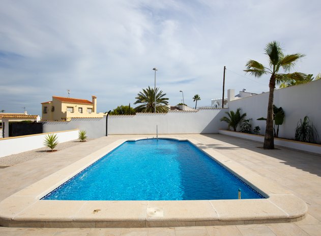 Wiederverkauf - Villa - Torrevieja - Los Balcones