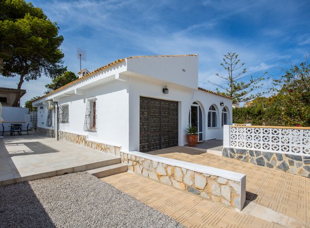 Herverkoop - Villa - Torrevieja - Los Balcones