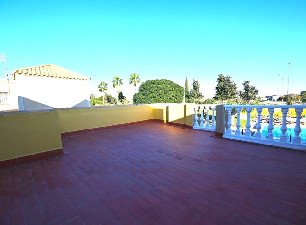 Resale - Bungalow - Torrevieja - Jardín del Mar