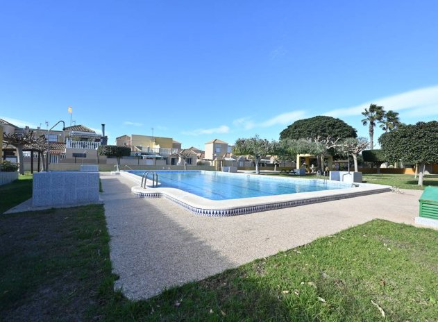 Resale - Bungalow - Torrevieja - Jardín del Mar